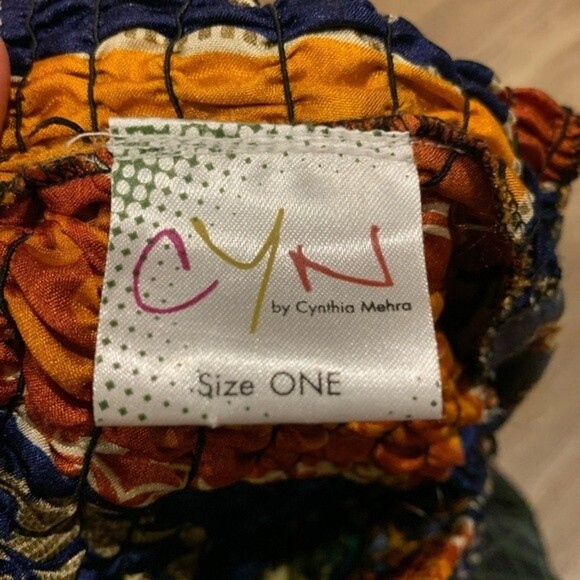 Bold patterned shorts. Says one size on tag but fits best on small. - Picture 4 of 4